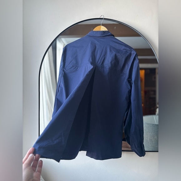 GOOD AMERICAN | Navy Poplin button up | size 1 - Picture 6 of 6